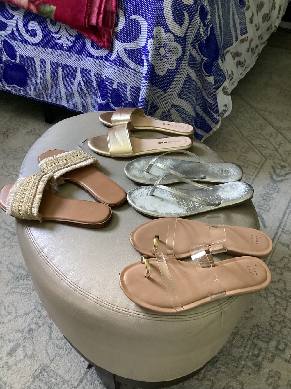 Sandals 4 for $25